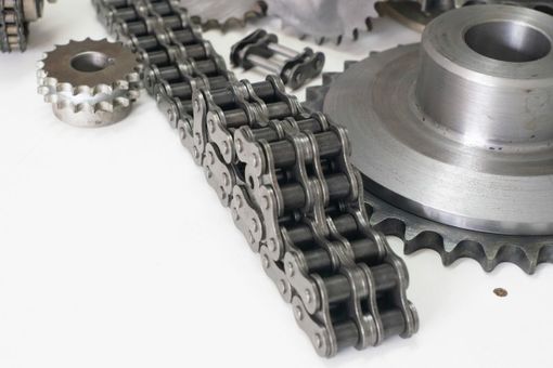 Il ruolo fondamentale delle catene di trasmissione nelle officine meccaniche