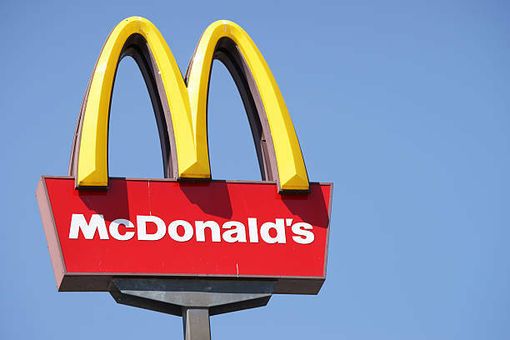 McDonald's: entro il 13 aprile pre selezione per il personale che lavorerà a Borgosesia