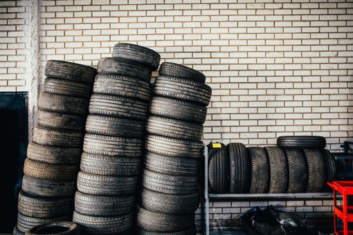 Fattori che Influenzano il Costo delle Gomme Usate: Guida Completa per un Acquisto Consapevole Fattori che Influenzano il Costo delle Gomme Usate: Guida Completa per un Acquisto Consapevole