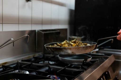 Attrezzature per ristorazione: guida pratica alla scelta ideale