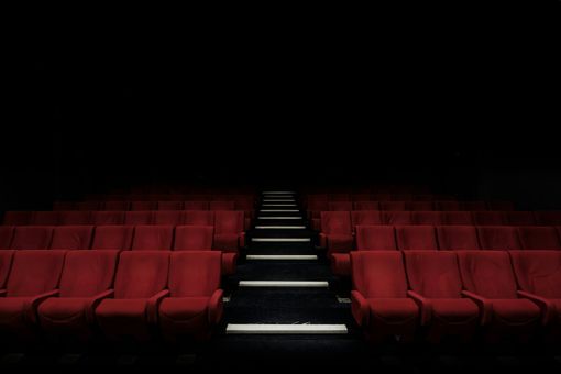 Come cambiano le abitudini culturali in provincia tra biglietterie online e stagioni teatrali di successo