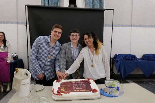 Studente dell'Ipsia vince la gara nazionale di Ottica Studente dell'Ipsia vince la gara nazionale di Ottica