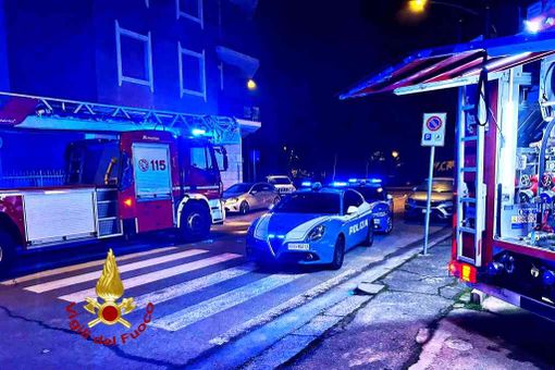 Incendio a Vercelli, un uomo in codice rosso Incendio a Vercelli, un uomo in codice rosso