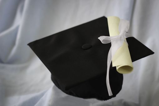Trasforma la tua esperienza professionale in crediti universitari così potrai ottenere la laurea in modo più rapido Trasforma la tua esperienza professionale in crediti universitari così potrai ottenere la laurea in modo più rapido
