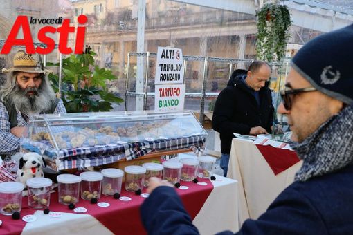 Natale ad Asti: mercatini, tartufo e tante eccellenze enogastronomiche da degustare Natale ad Asti: mercatini, tartufo e tante eccellenze enogastronomiche da degustare