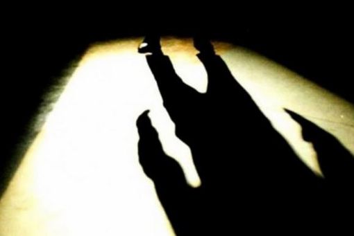 Tornano dalle vacanze e trovano l'alloggio svaligiato