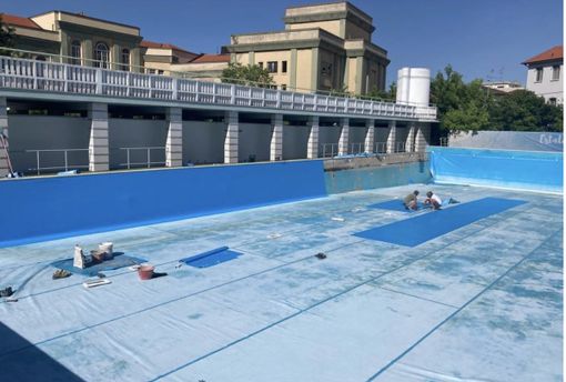 Ex Enal, lavori al telo di impermeabilizzazione della vasca Ex Enal, lavori al telo di impermeabilizzazione della vasca