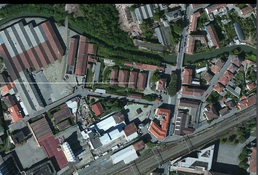 L'area del rione Isola con i magazzini comunali e la zona di interventi nell'ambito universitario L'area del rione Isola con i magazzini comunali e la zona di interventi nell'ambito universitario