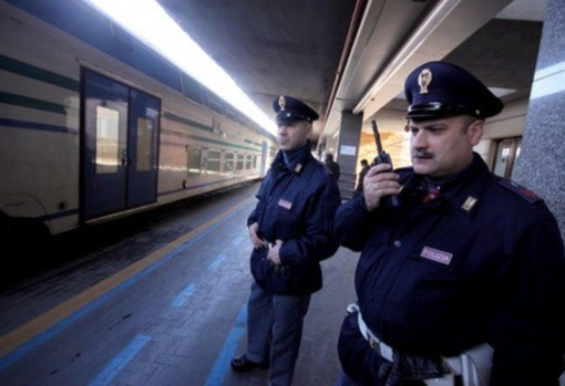 Controlli straordinari sui treni: arresti e denunce Controlli straordinari sui treni: arresti e denunce