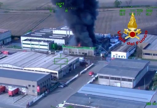 Rogo alla Kemi, in corso le indagini e la messa in sicurezza - VIDEO