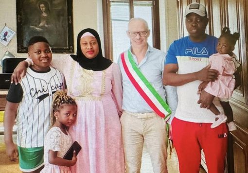 Borgosesia accoglie una nuova cittadina italiana Borgosesia accoglie una nuova cittadina italiana