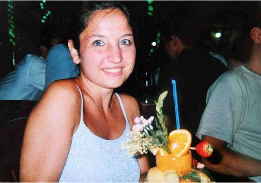 Delitto Garlasco, carabinieri a casa di Andrea Sempio e dei genitori: si cerca l'arma del delitto in un canale