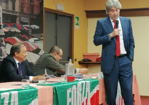 La presentazione della lista Forza Italia per Corsaro La presentazione della lista Forza Italia per Corsaro