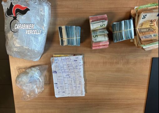 Maxi operazione antidroga a Novara, 4 arresti e 8 denunce Maxi operazione antidroga a Novara, 4 arresti e 8 denunce