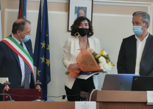 «Una scienziata che porta il nome di Vercelli in giro per il mondo»