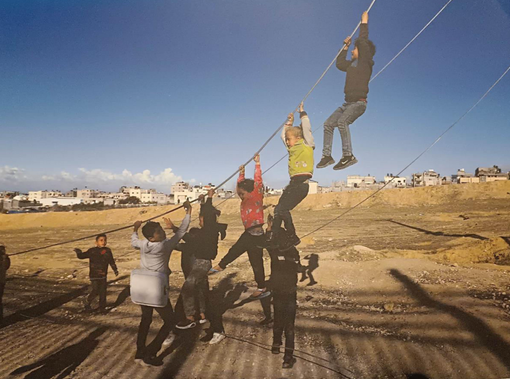 Una mostra su Gaza (e su odio e violenza che rischia di stritolare tutta la nostra civiltà) Una mostra su Gaza (e su odio e violenza che rischia di stritolare tutta la nostra civiltà)