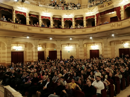 Il pubblico presente al Civico Il pubblico presente al Civico