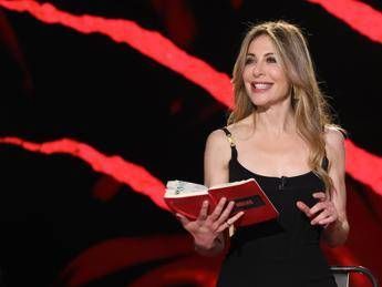 Perché Belve Crime stasera non va in onda? Quando torna il talk di Fagnani Perché Belve Crime stasera non va in onda? Quando torna il talk di Fagnani