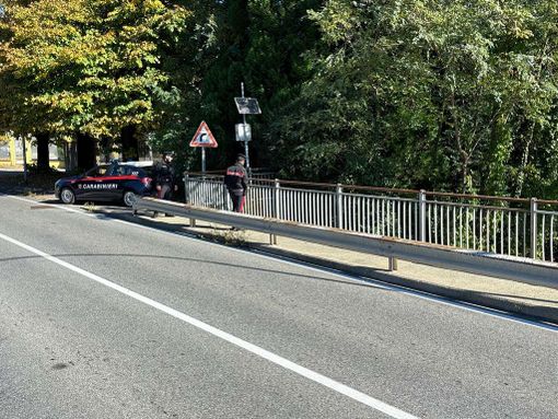 Si getta dal ponte di Occhieppo Inferiore per fuggire dai Carabinieri, era latitante