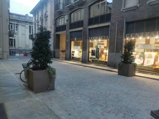 Niente più auto nel primo tratto di via Laviny Niente più auto nel primo tratto di via Laviny