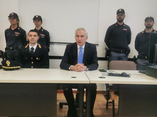 I saluti del Questore Di Domenico: «Maltrattamenti e reati di genere, mai abbassare la guardia» I saluti del Questore Di Domenico: «Maltrattamenti e reati di genere, mai abbassare la guardia»