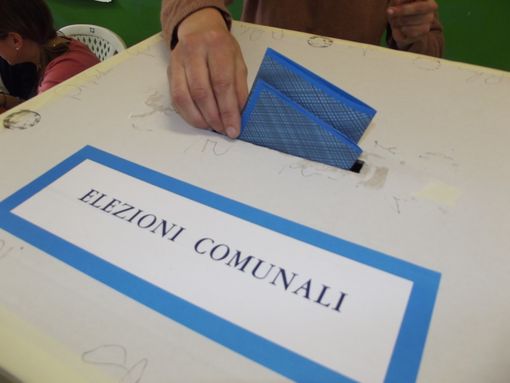 Ultime ore per scegliere il sindaco: domenica aveva votato solo un vercellese su tre