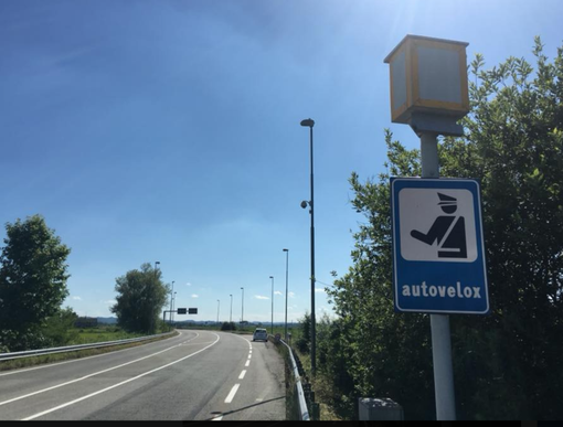 Si riaccendono gli autovelox sulla strada per Trino