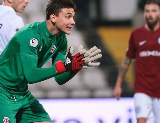 Saro, portiere saracinesca