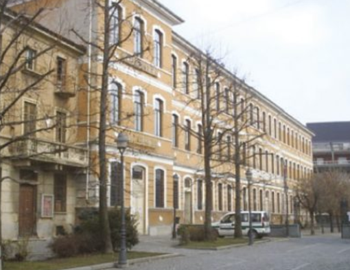 Due giovanissimi gli autori del colpo alle scuole di Cigliano Due giovanissimi gli autori del colpo alle scuole di Cigliano