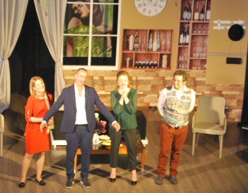 "Metti una sera a cena"