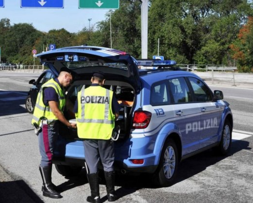Chiusa un'autofficina abusiva: guai in vista per il titolare Chiusa un'autofficina abusiva: guai in vista per il titolare