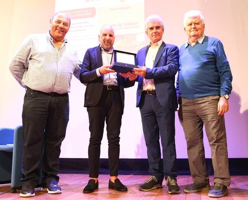 Limone: al via la rassegna Libri da Gustare con la premiazione del dottor Marco Missaglia Limone: al via la rassegna Libri da Gustare con la premiazione del dottor Marco Missaglia