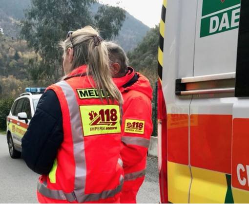 Schianto e incendio, due morti nell'auto finita contro il guard rail Schianto e incendio, due morti nell'auto finita contro il guard rail