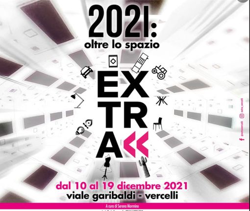 La locandina di Extra La locandina di Extra