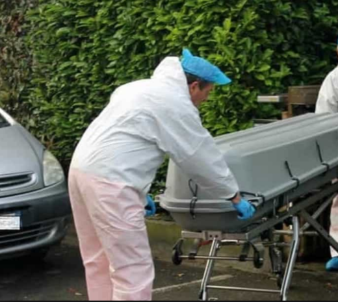 Madre e figlio morti in via Chicco: l'autopsia svela un dramma terribile