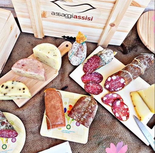 Cesti Natale, perché i prodotti gastronomici vanno per la maggiore