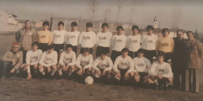 Gli Allievi della Pro Vercelli 1983-84 (proprio nell'anno in cui la Pro vinse lo spareggio ad Alessandria contro la Cairese ai supplementari).