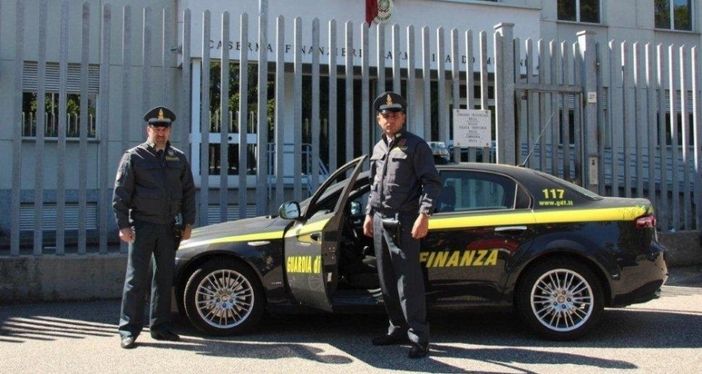 Irregolarità contabili: squestrati beni per 109 mila euro Irregolarità contabili: squestrati beni per 109 mila euro