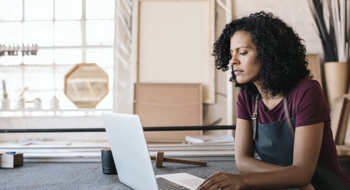 Amazon a sostegno delle giovani donne STEM Amazon a sostegno delle giovani donne STEM