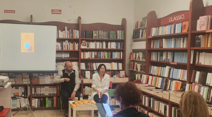 Guido Volpi e Marianna Caserio, giovedì 29 maggio alla Mondadori di Vercelli Guido Volpi e Marianna Caserio, giovedì 29 maggio alla Mondadori di Vercelli