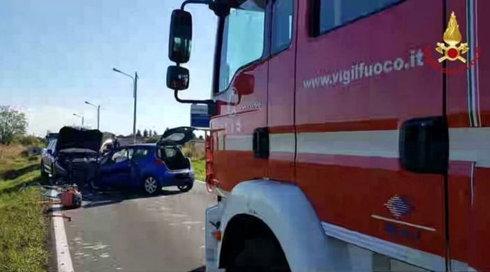 Frontale a Lumellogno: c'è un ferito grave