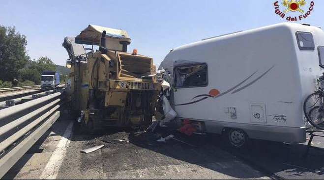 Camperista perde la vita in un incidente in Toscana