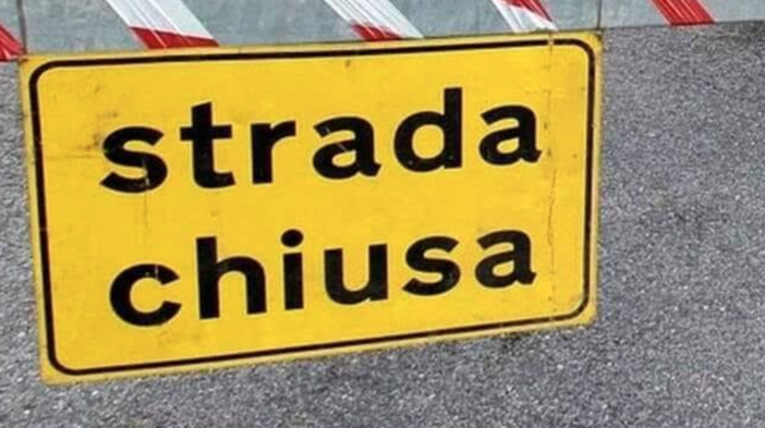 Bornate - Crevacuore: viabilità interrotta per massi sulla strada Bornate - Crevacuore: viabilità interrotta per massi sulla strada