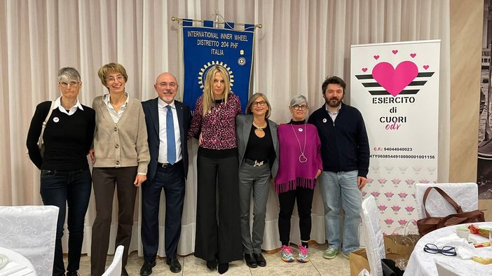 Inner Wheel Santhià Crescentino al fianco di "Esercito di cuori" Inner Wheel Santhià Crescentino al fianco di "Esercito di cuori"
