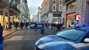Roma, allarme per valigia abbandonata in via del Corso