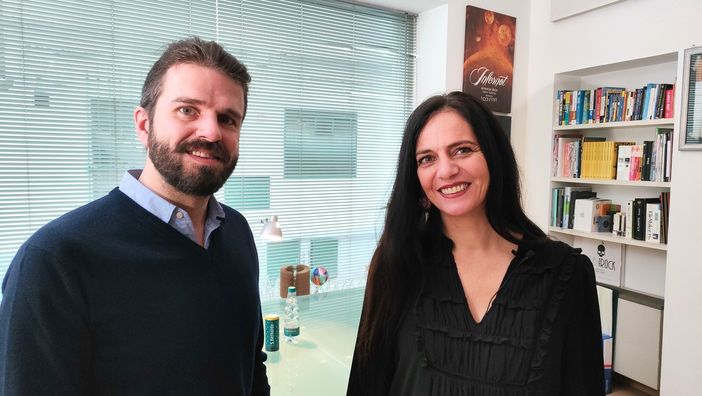 Con Gabriele Gioria alla scoperta del trittico sostenibile di acqua S.Bernardo Con Gabriele Gioria alla scoperta del trittico sostenibile di acqua S.Bernardo