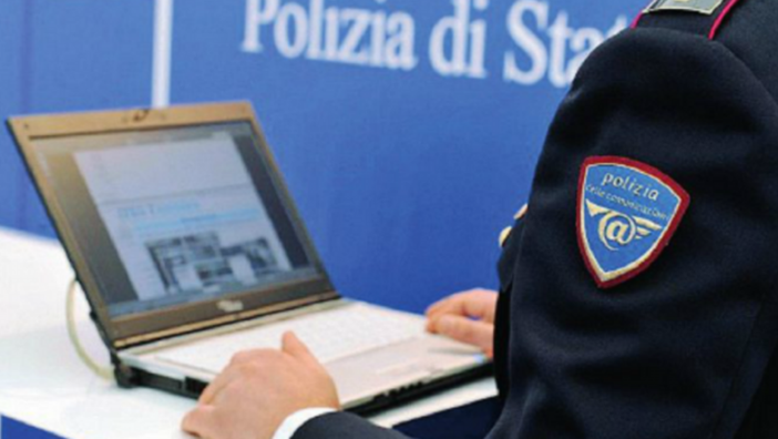 Giovani in cerca di lavoro adescati online: la nuova truffa segnalata dalla polizia postale Giovani in cerca di lavoro adescati online: la nuova truffa segnalata dalla polizia postale