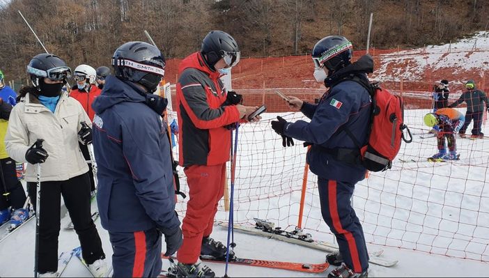 Controlli sulle piste: una decina di multe da parte dei carabinieri