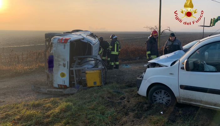 Tamponamento a Oldenico: due persone in ospedale