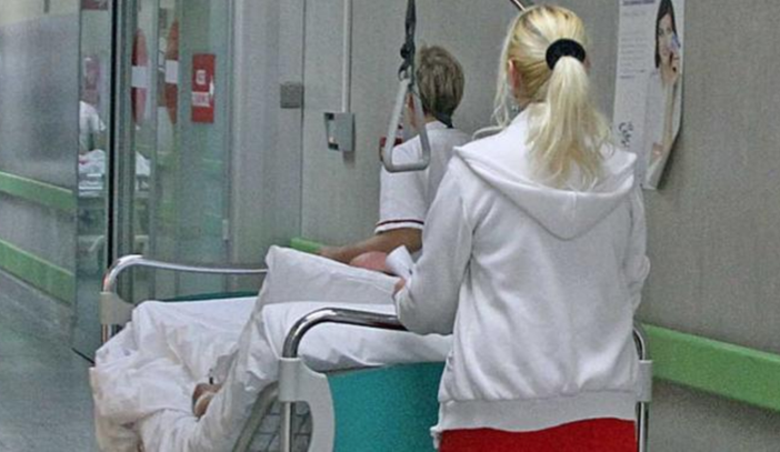 Sanità e precari Covid, la replica dell'Asl. «Ecco perché non possiamo assumere» Sanità e precari Covid, la replica dell'Asl. «Ecco perché non possiamo assumere»